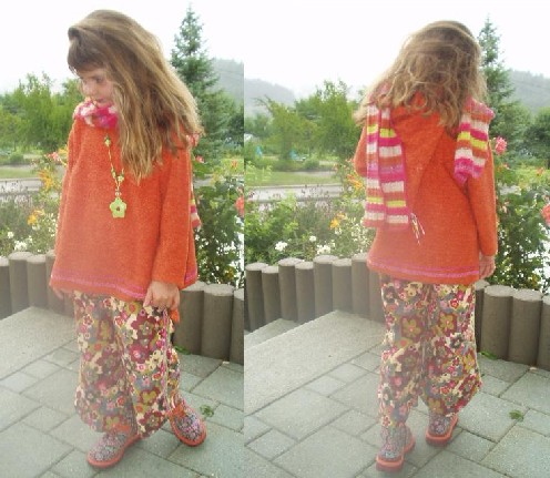 Weeke Samthose mit Bouclepulli