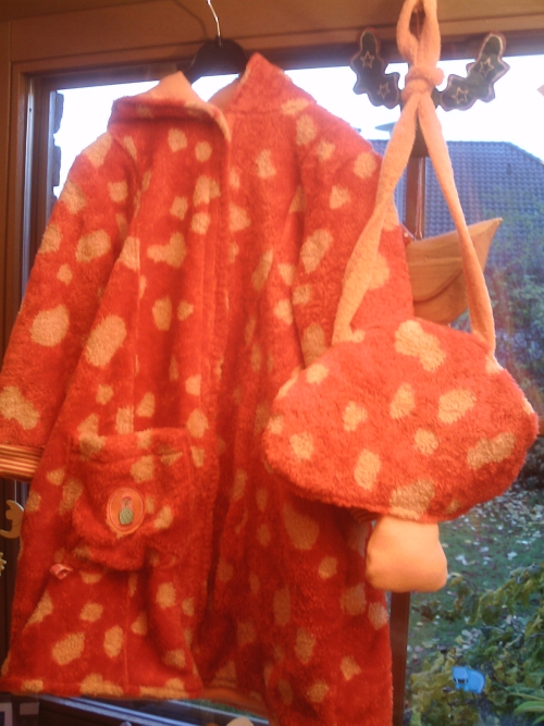 Kuschelmantel mit passender Tasche???