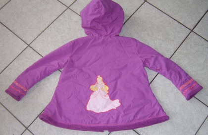 TAJA-Jacke von hinten