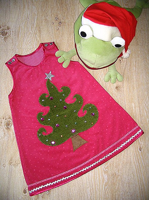 Luzies Weihnachtskleid fr eine gute Sache!