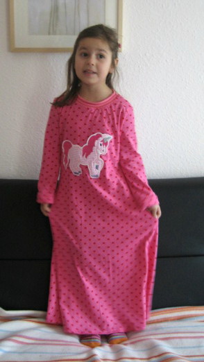 Kleid oder Nachthemd, das ist hier die Frage