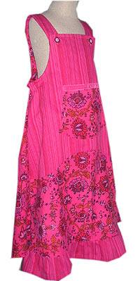 Marieke als Schrzenkleid ...vorn