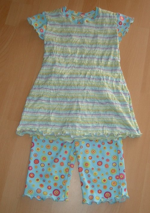 Oona Hose & Quiara Shirt