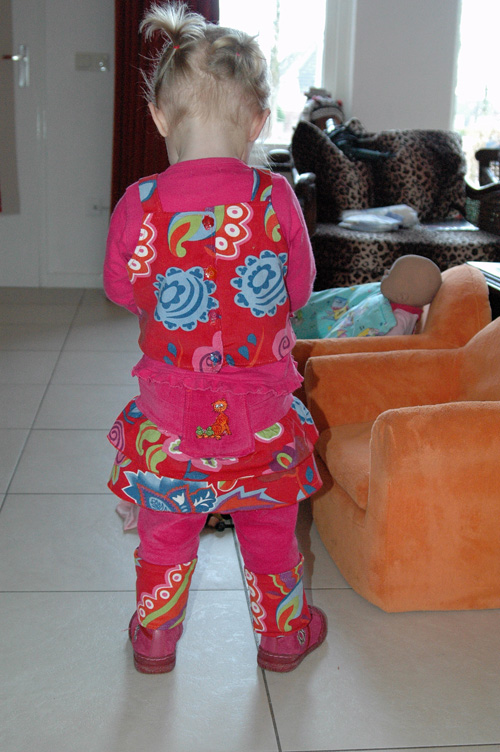 rockhose kati und emely top von hinten.