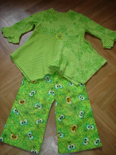 ROOS Hose und Vijona Shirt