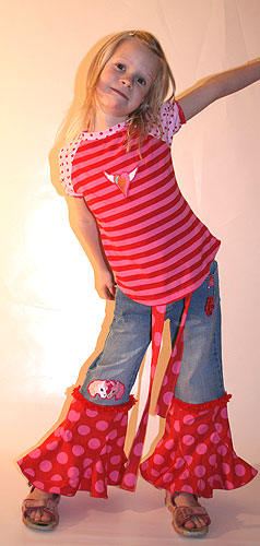 Rosa-rote-Punkte-Steifen-Einhorn-Serie