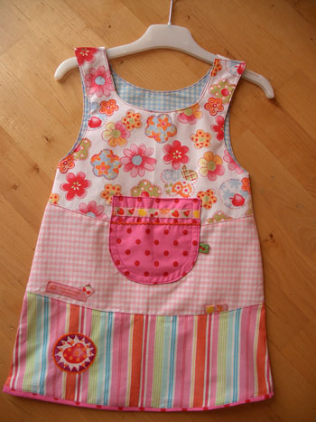 ..ein selbst entworfenes Kleidchen fr Sophie...