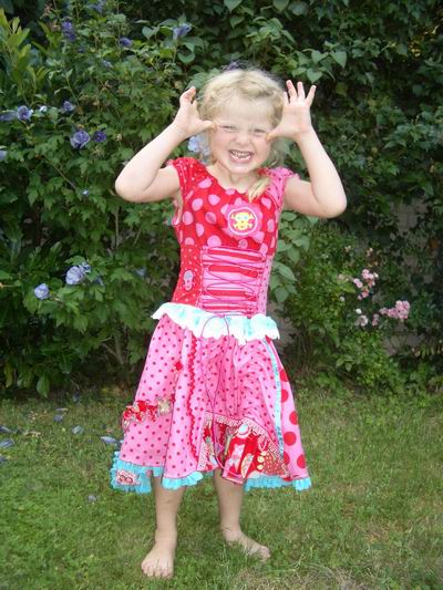 Sieht so ein Piratenbrautkleid aus!?!