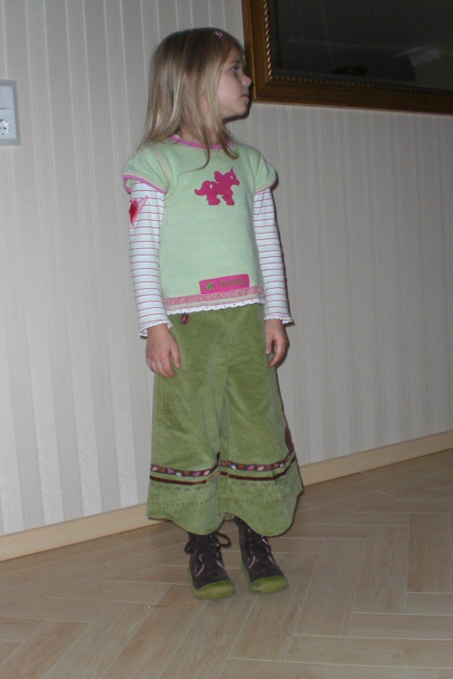Antonia + Roos Hose