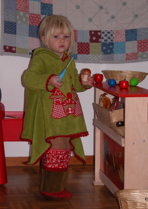 Burgpulli mit lterer Hose...