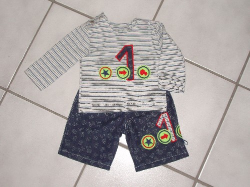 Baby Kombi fr ein kleine jungen.
