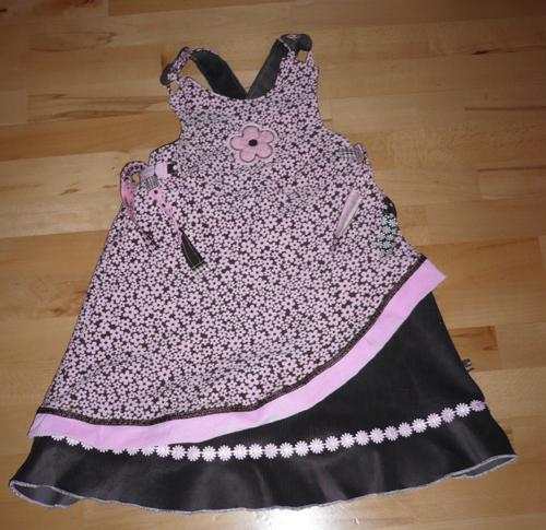 Ein Cordkleid...