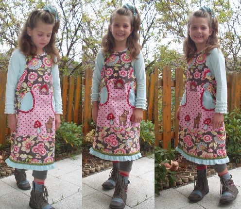 Rotkppchen Kleid angezogen