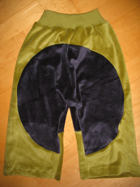 Ottobrekuschelhose