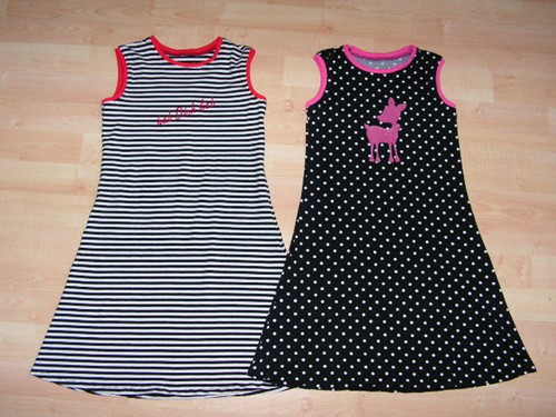 2 Strandkleider --