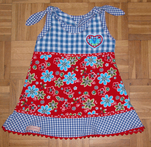 Unser erstes Oona-Kleidchen! *freu*