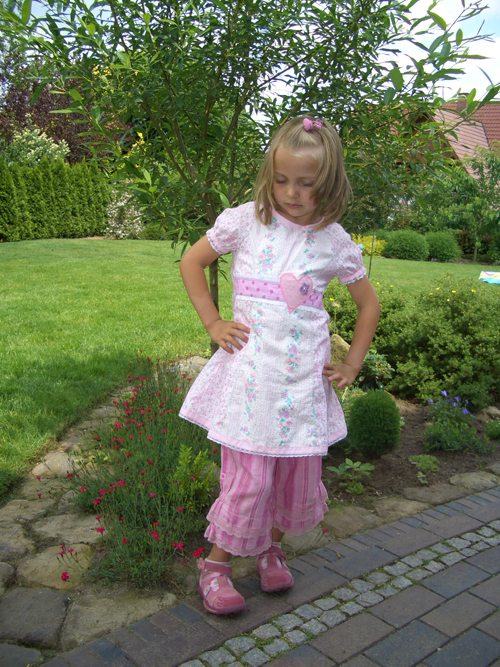 ...Roxy und luftige Hose...