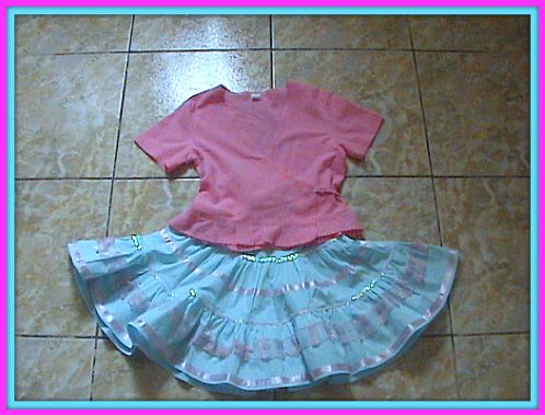A set ( blouse and skirt)