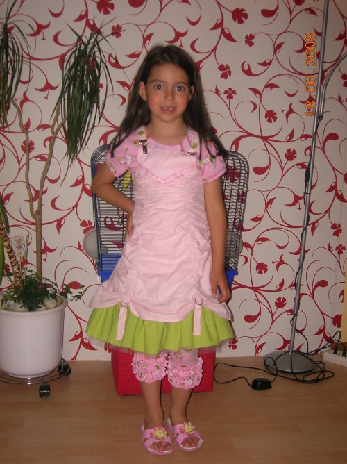 eine nachgemachte jottum kleid...