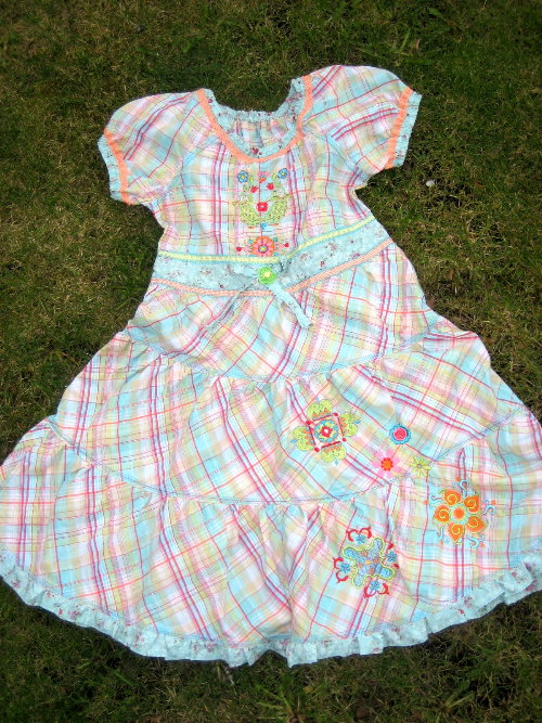 Tini als romantisches Kleidchen