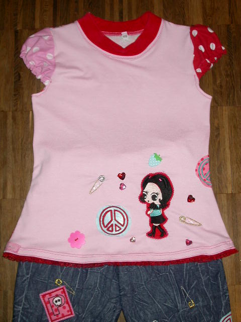 Passendes punkiges Shirt