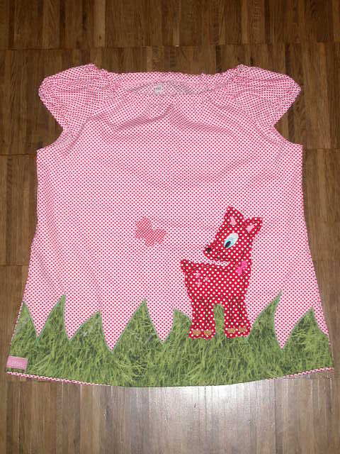 Bambi mit Schmetterling