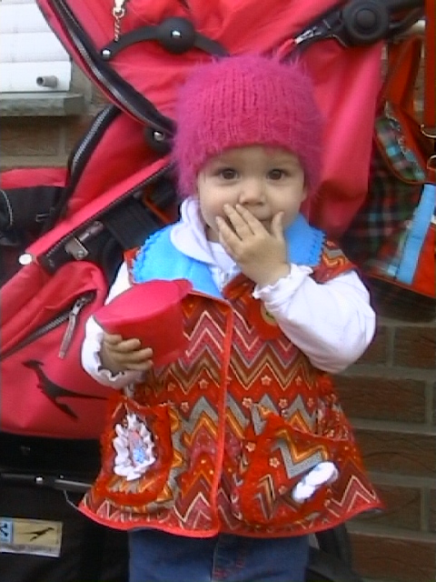 Elisa angezogen....