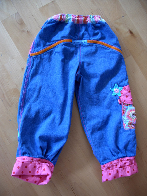 Eine Nena aus weichem Jeansstoff...