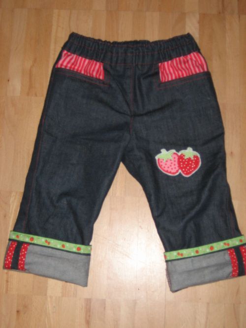 Erdbeer-Krempel-Jeans