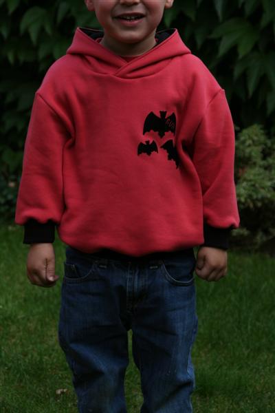 Fledermaus-Kapuzen-Shirt