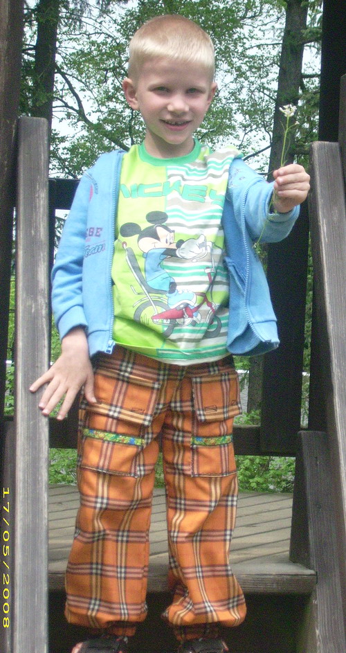 Karrierte Jungenhose,