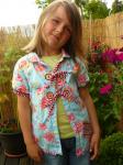Bluse angezogen