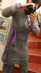 graues Strickkleid