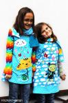 Zwei Allwetter-Shirts