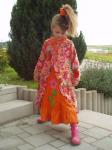 R�schiges Nickykleid mit Blume