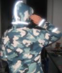 Sweatshirt mit Leuchtpaspeln v.hinten