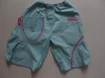 eine 3/4-Hose...